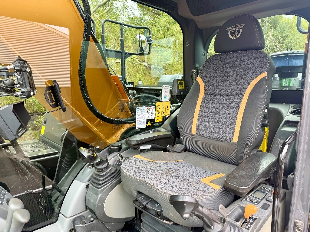 CASE CX 250 D