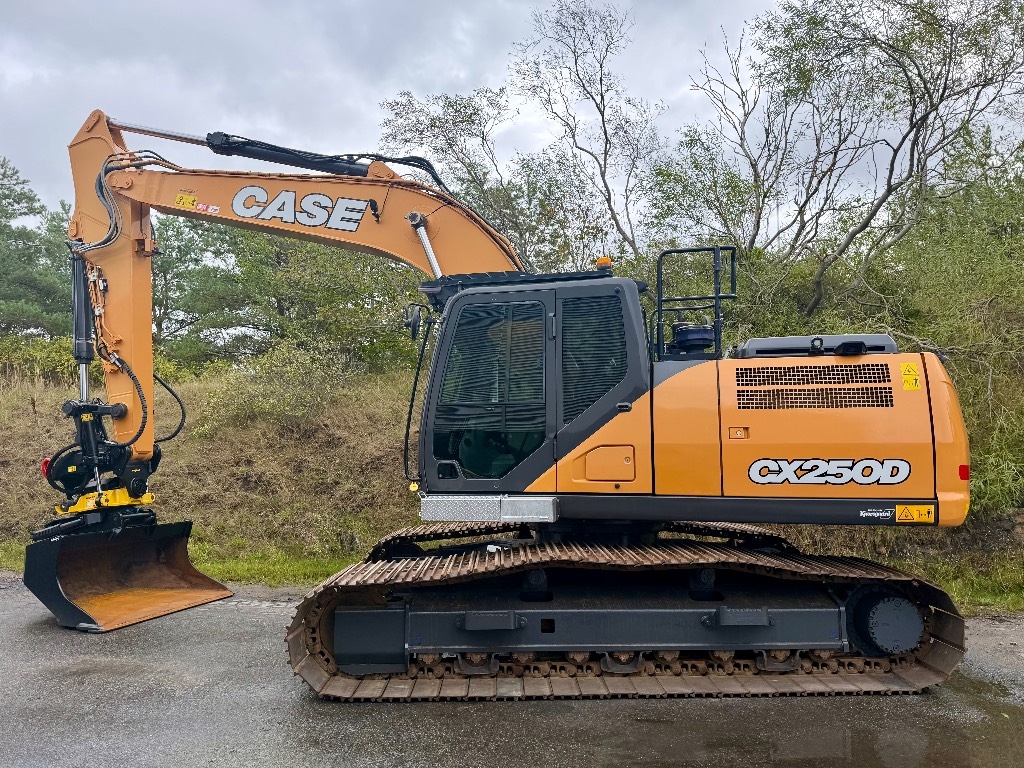 CASE CX 250 D