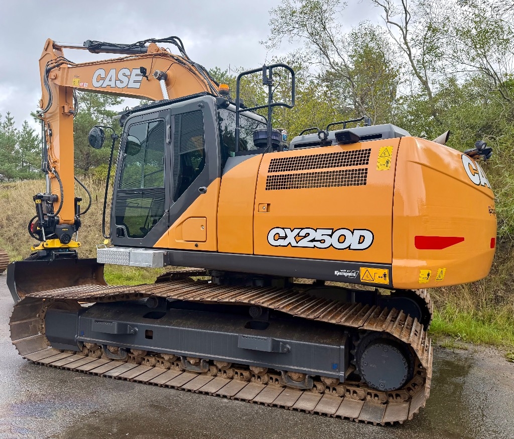 CASE CX 250 D