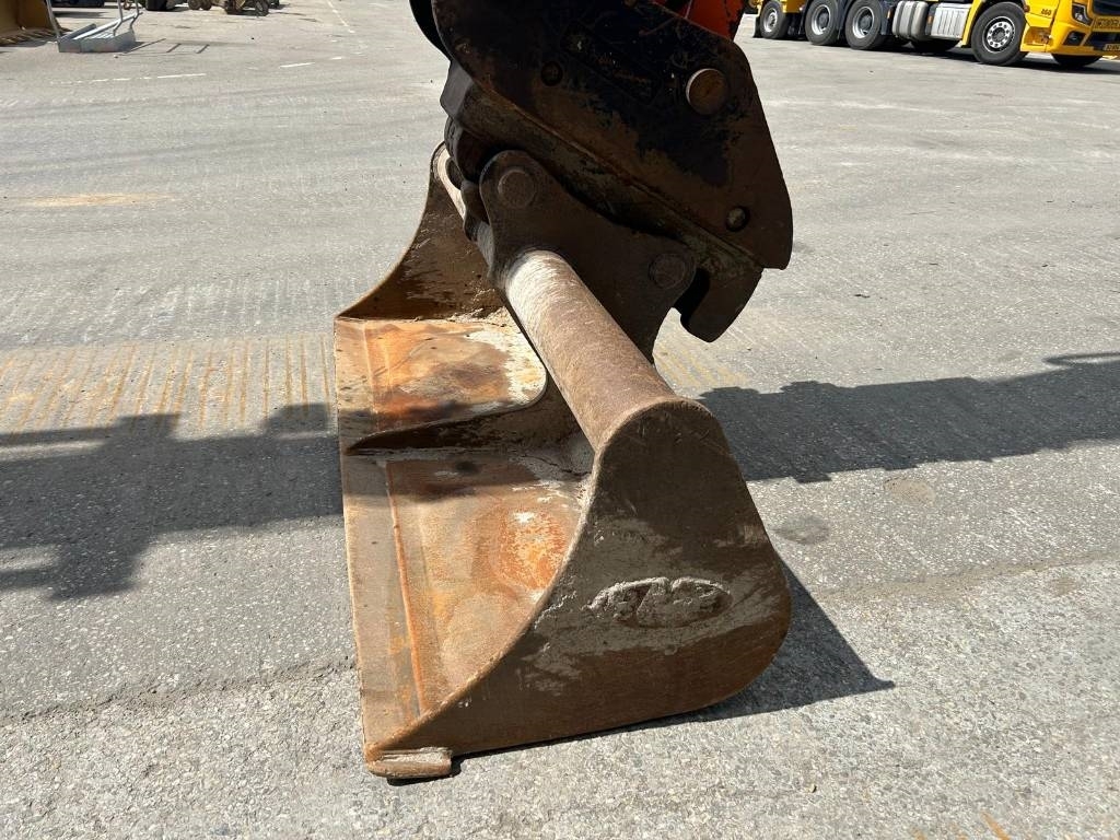Hitachi ZX 250 LC-6 (GPS Prepared)