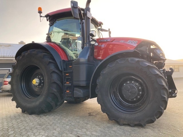Case IH OPTUM 300 CVX