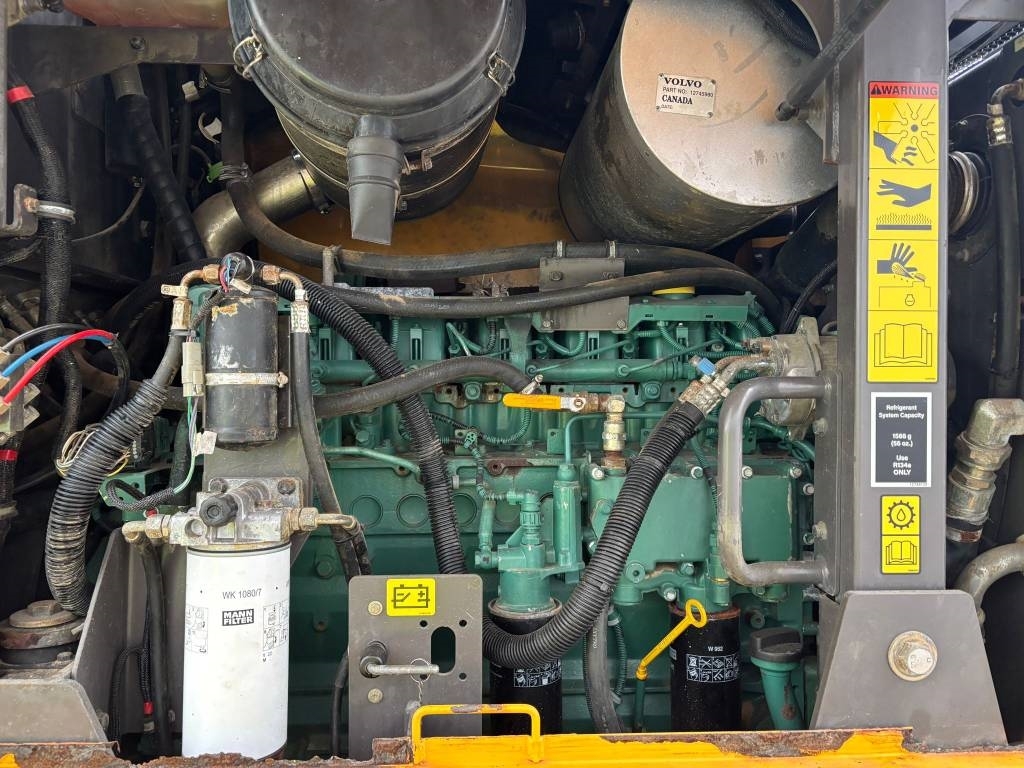 Volvo G 946 AWD (CE Certified / New Engine)