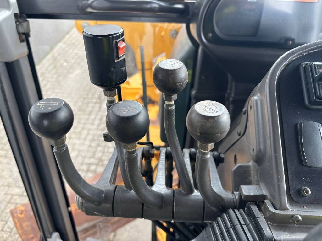 Volvo G 946 AWD (CE Certified / New Engine)