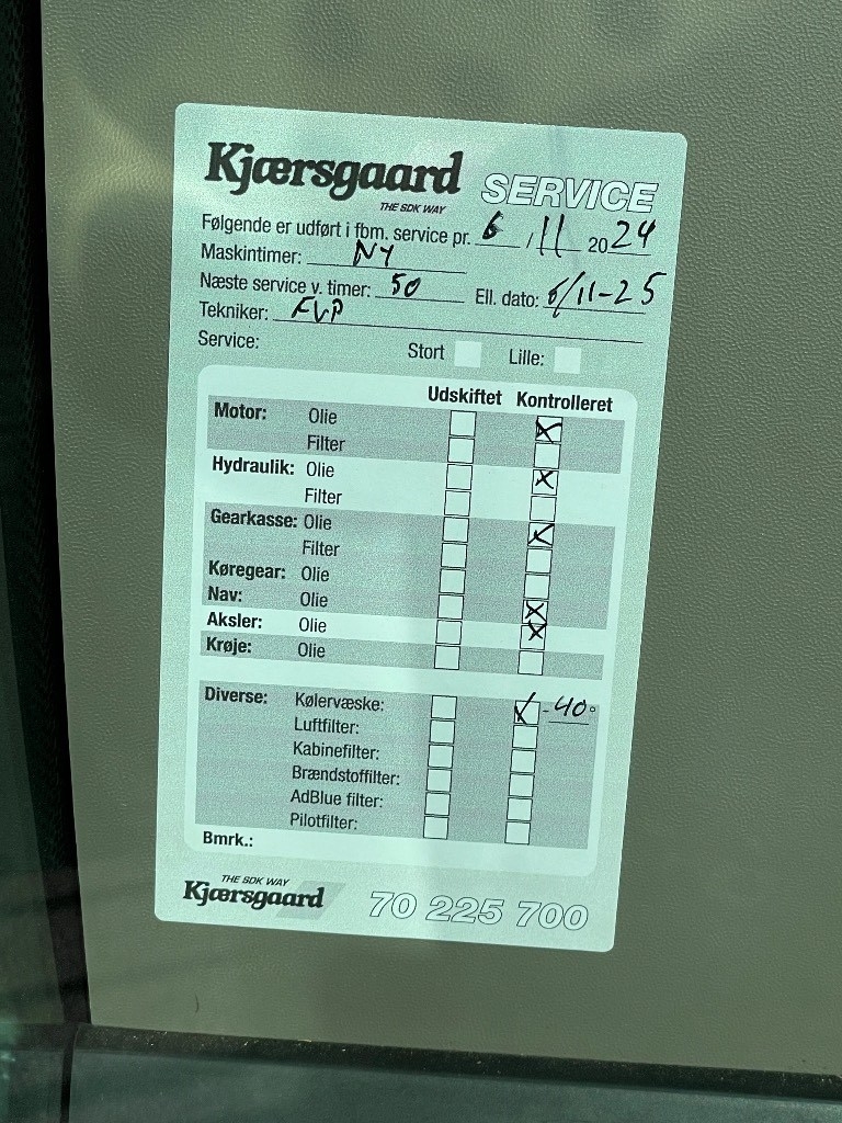 Case IH Farmall 100 C med Ålø Q4 frontlæsser