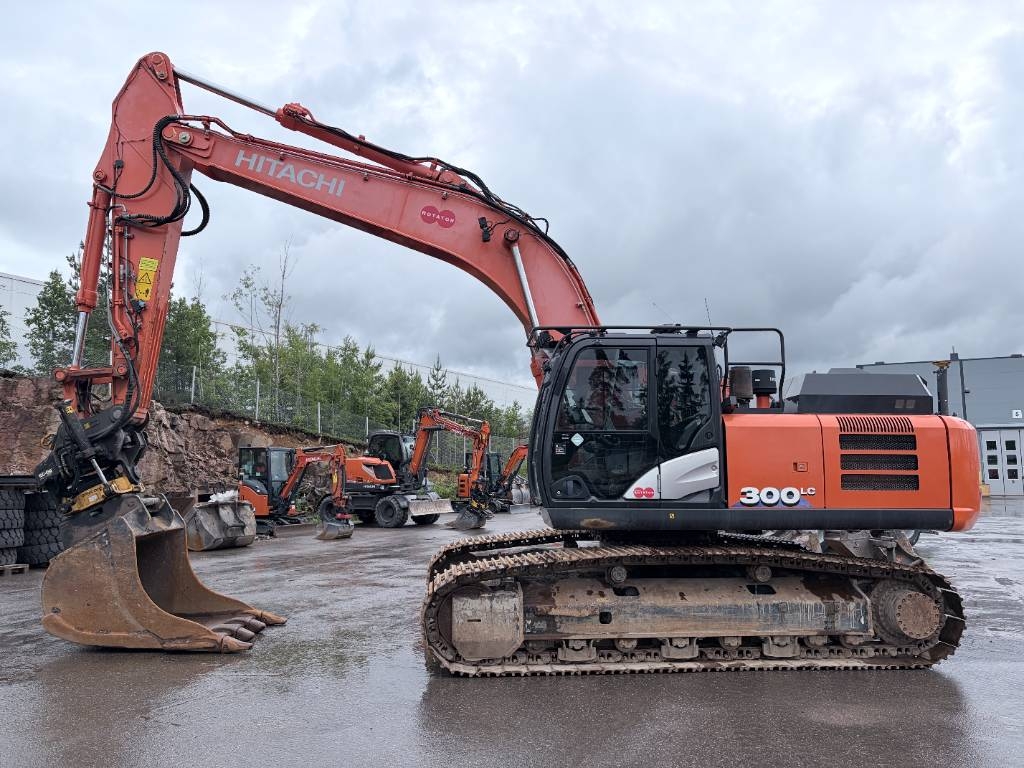 Hitachi ZX 300 LC-6 - Crawler excavators - Construction