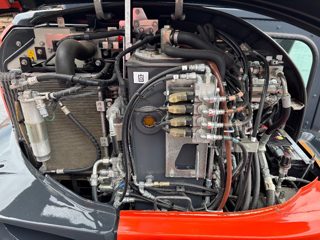 kubota-kx-057-4-pyorittaja-3-k,3fba44ed