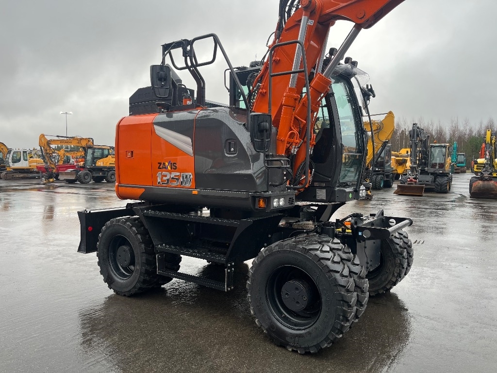 hitachi-zx-135-w-7-engcon-rasv,85c7162b