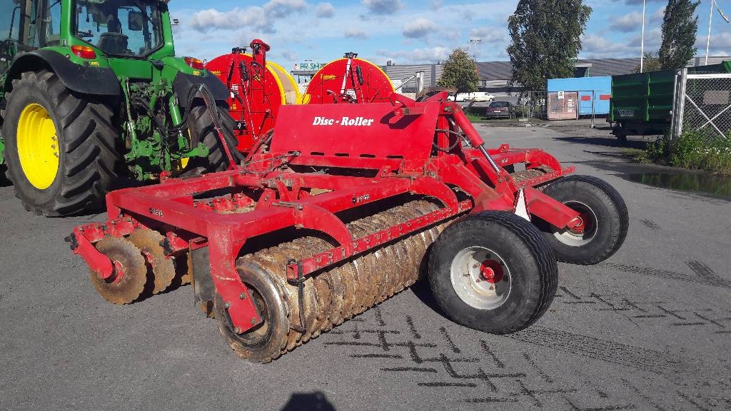 Used HeVa DiscRoller 5 disc harrows Year 2004 Price 14,221 for