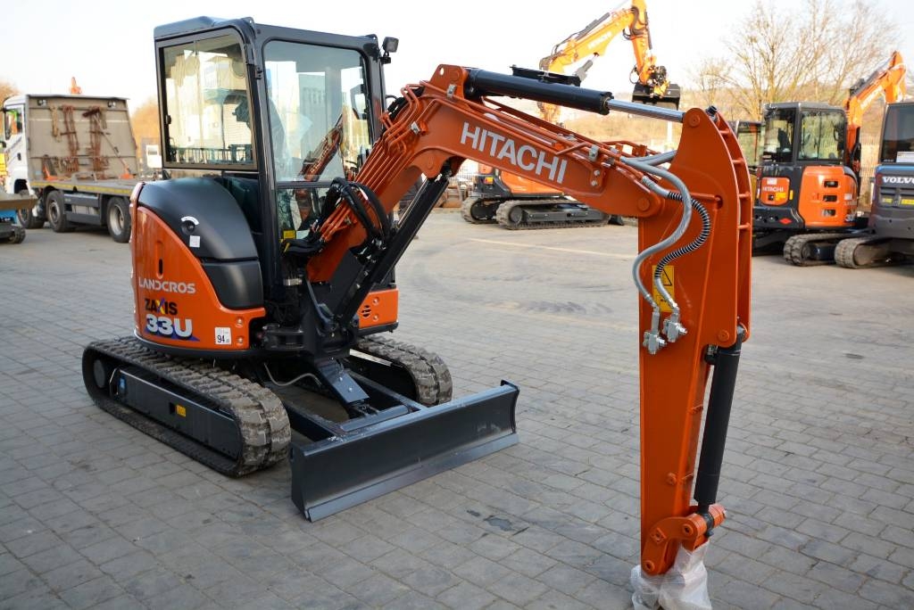 Hitachi ZX 33 U-6 - Mini- & Compact Excavators - Construction