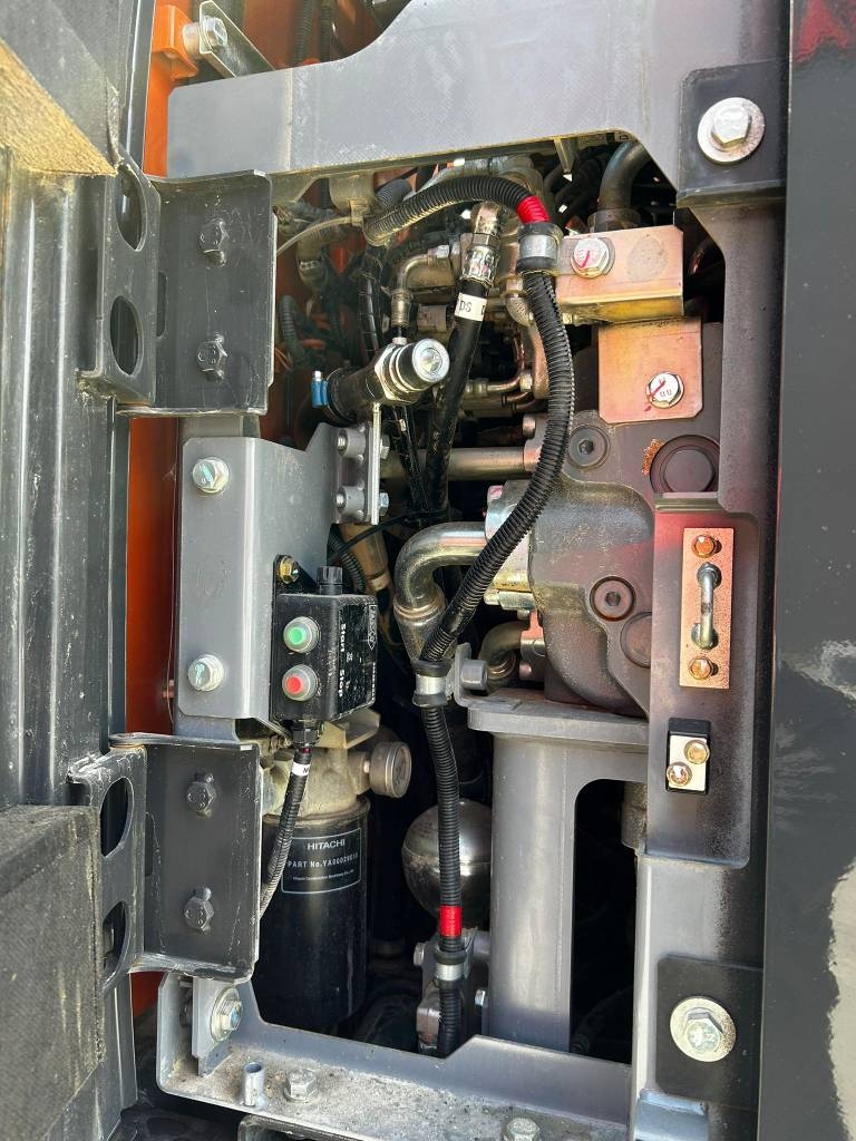 hitachi-zx-225-uslc-7-stagev-v,b780a121