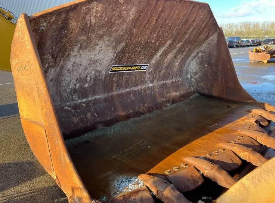 Volvo L350F Rock Bucket (Volvo)