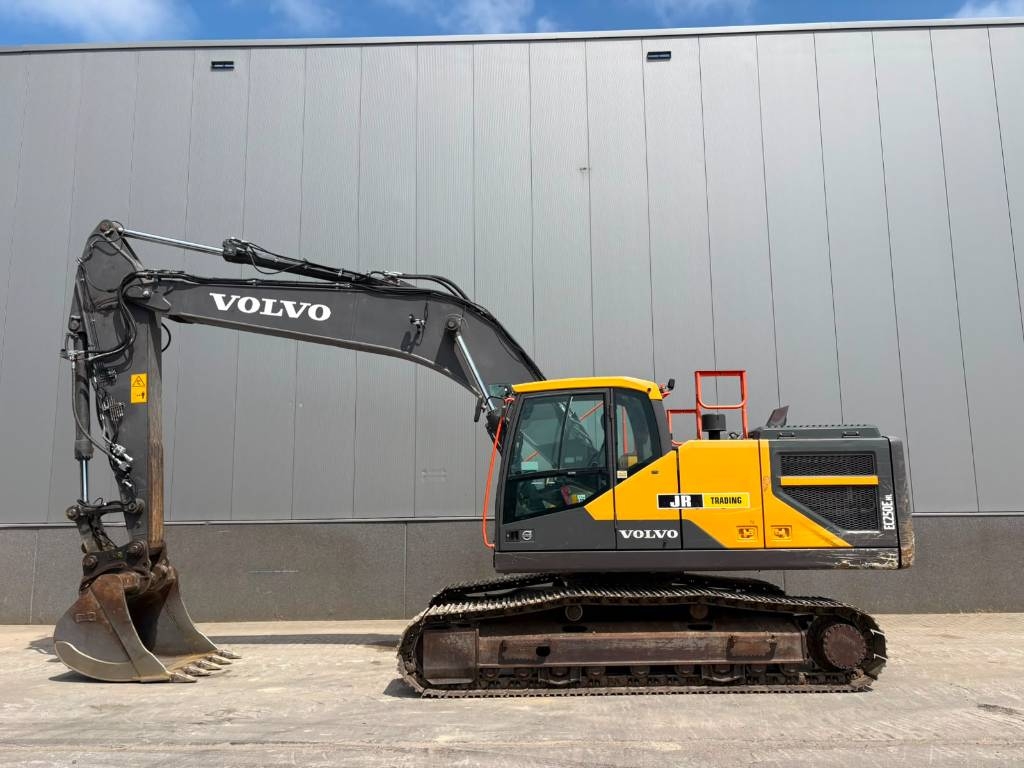 Volvo EC 250 ENL (Coming Soon / Two Buckets)