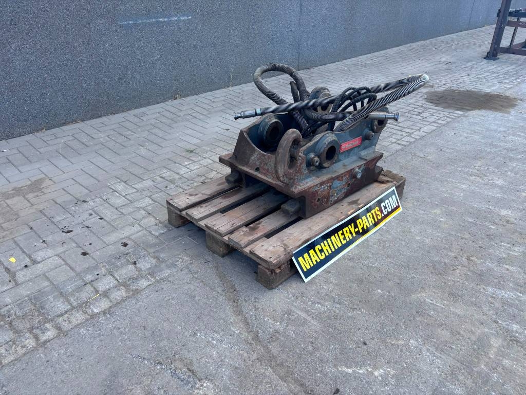 OilQuick OQ80 quickcoupler