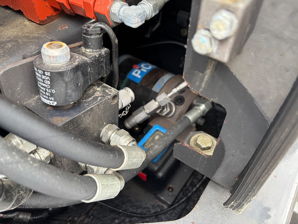 hitachi-zx-85-us-engcon-kauha,a4003e42