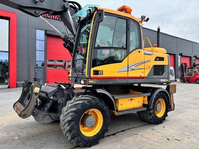 volvo-ew-140-d-huippu-varustee,17a23e22