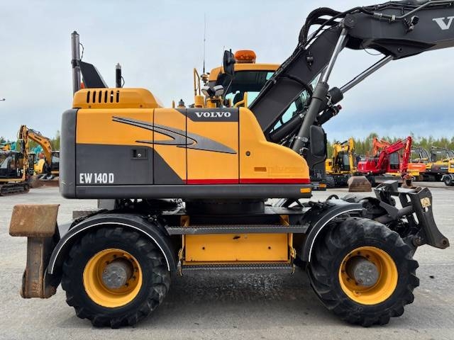 volvo-ew-140-d-huippu-varustee,c5fe3585