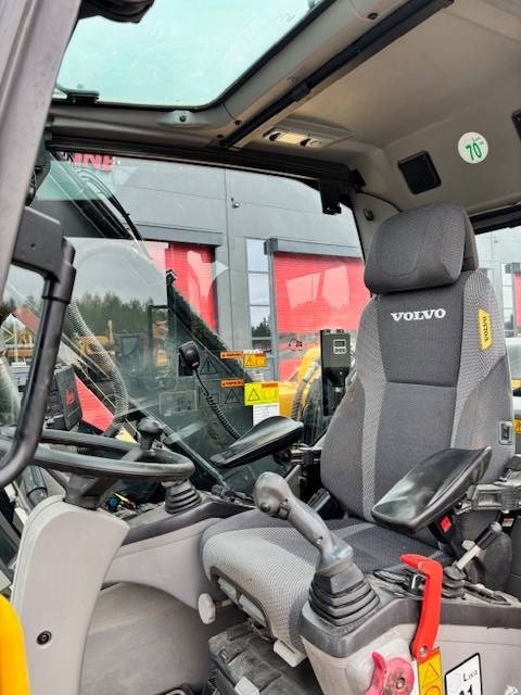 volvo-ew-140-d-huippu-varustee,dbef8e63