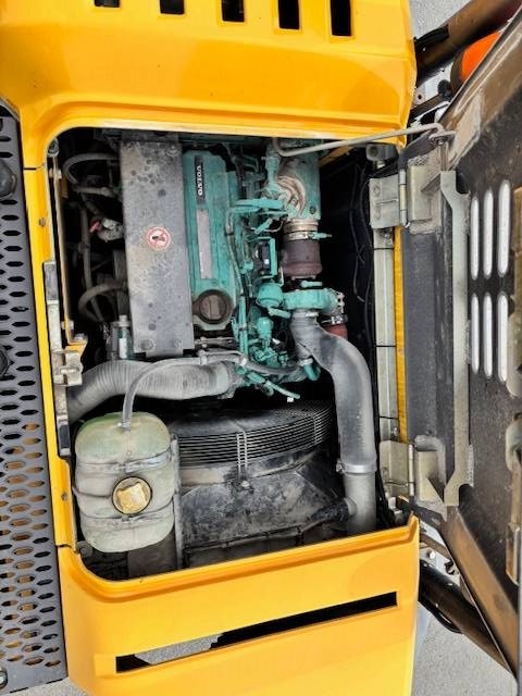 volvo-ew-140-d-huippu-varustee,f8fc498e