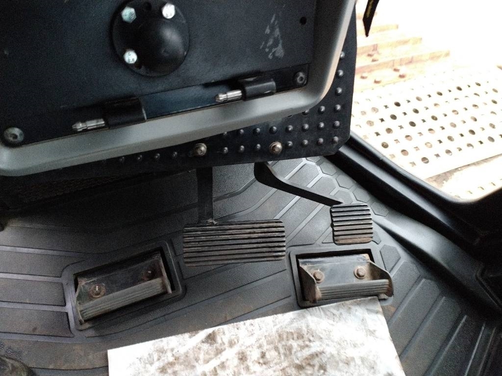 CAT D 6 T LGP (CE / New UC)