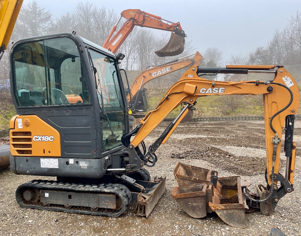 CASE CX18C