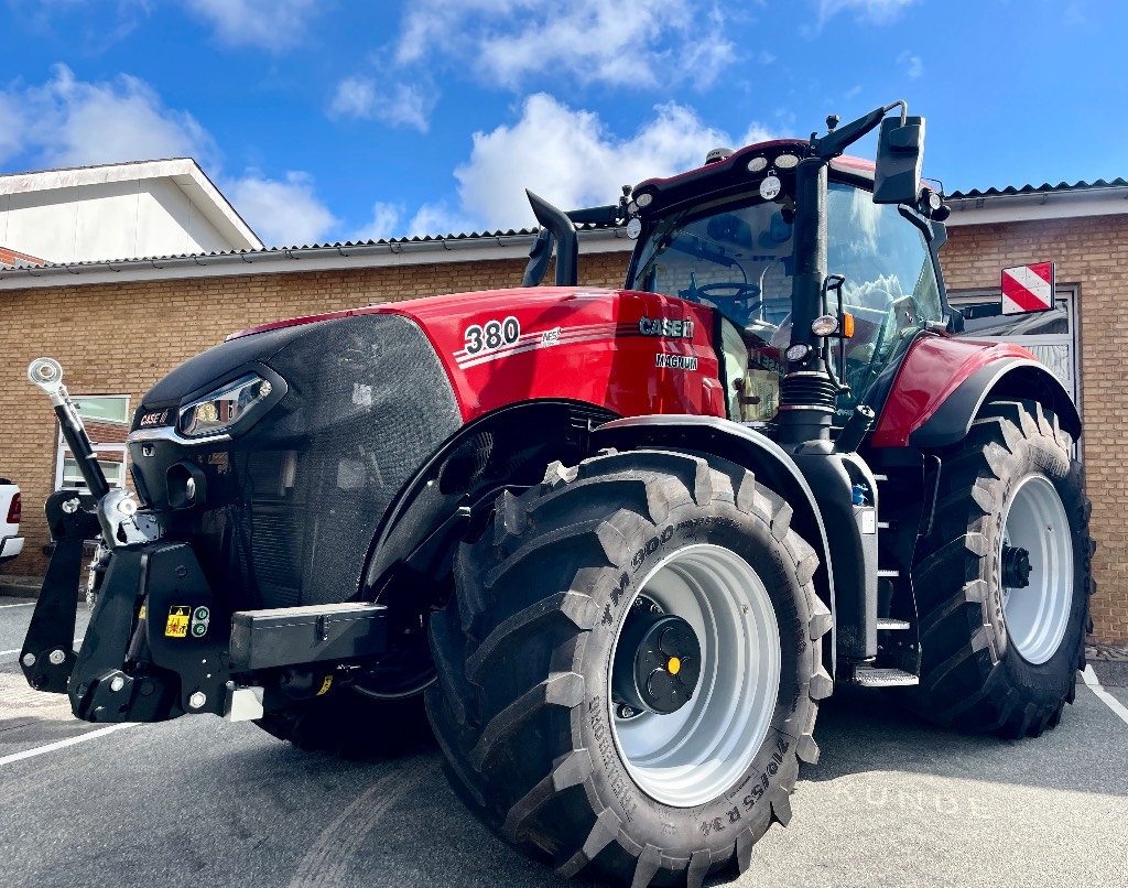Case IH Magnum 380 CVXDrive