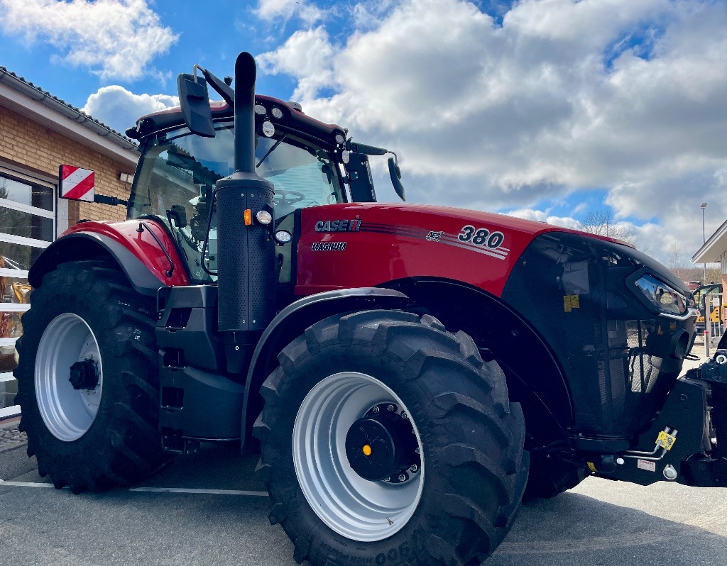 Case IH Magnum 380 CVXDrive