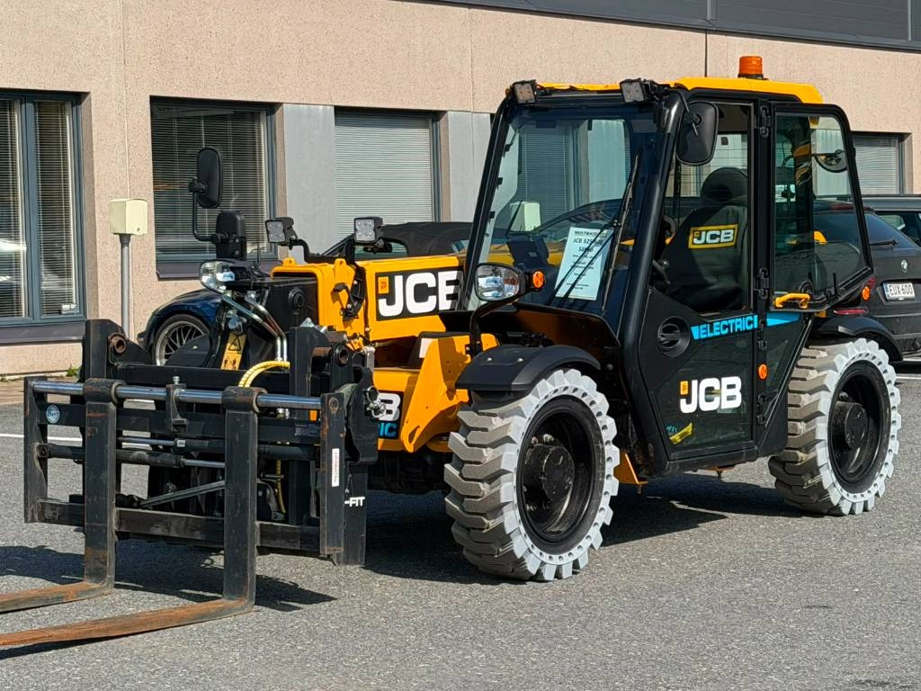 JCB 525-60E