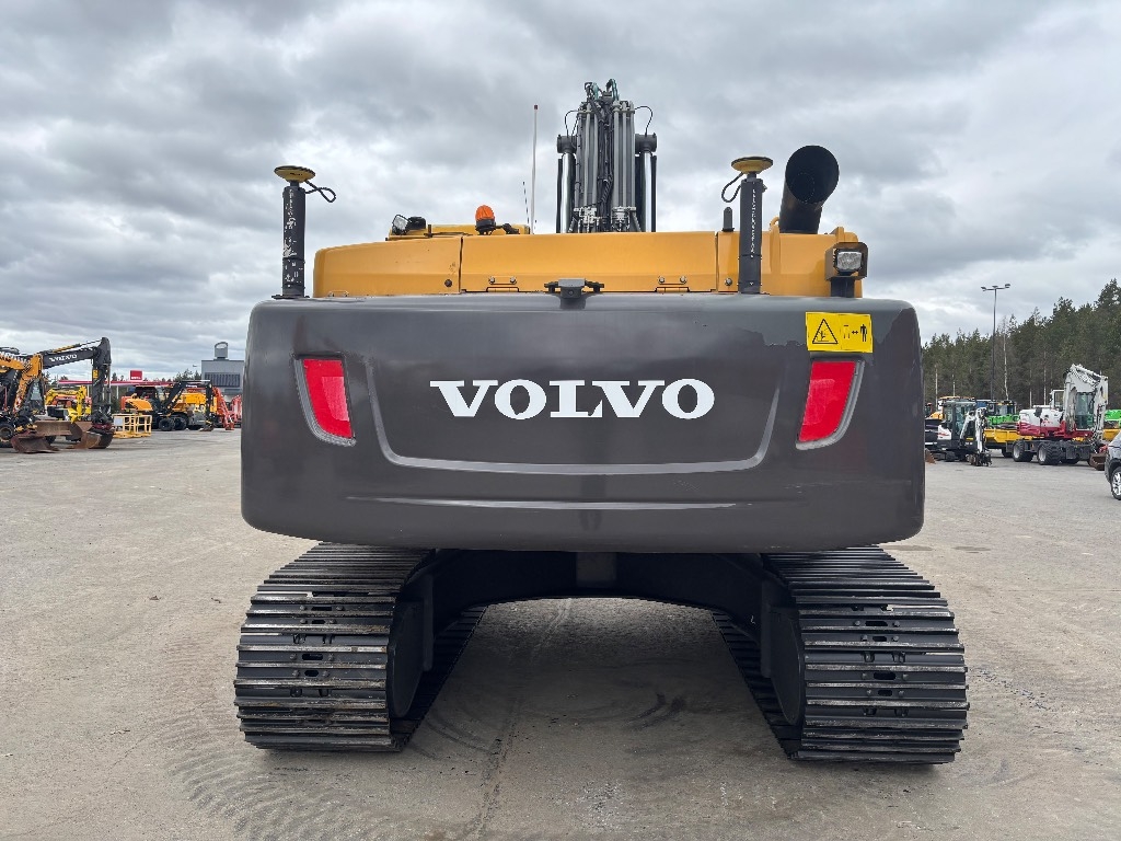 volvo-ec-300-d-uusi-alakerta-3,fecac495