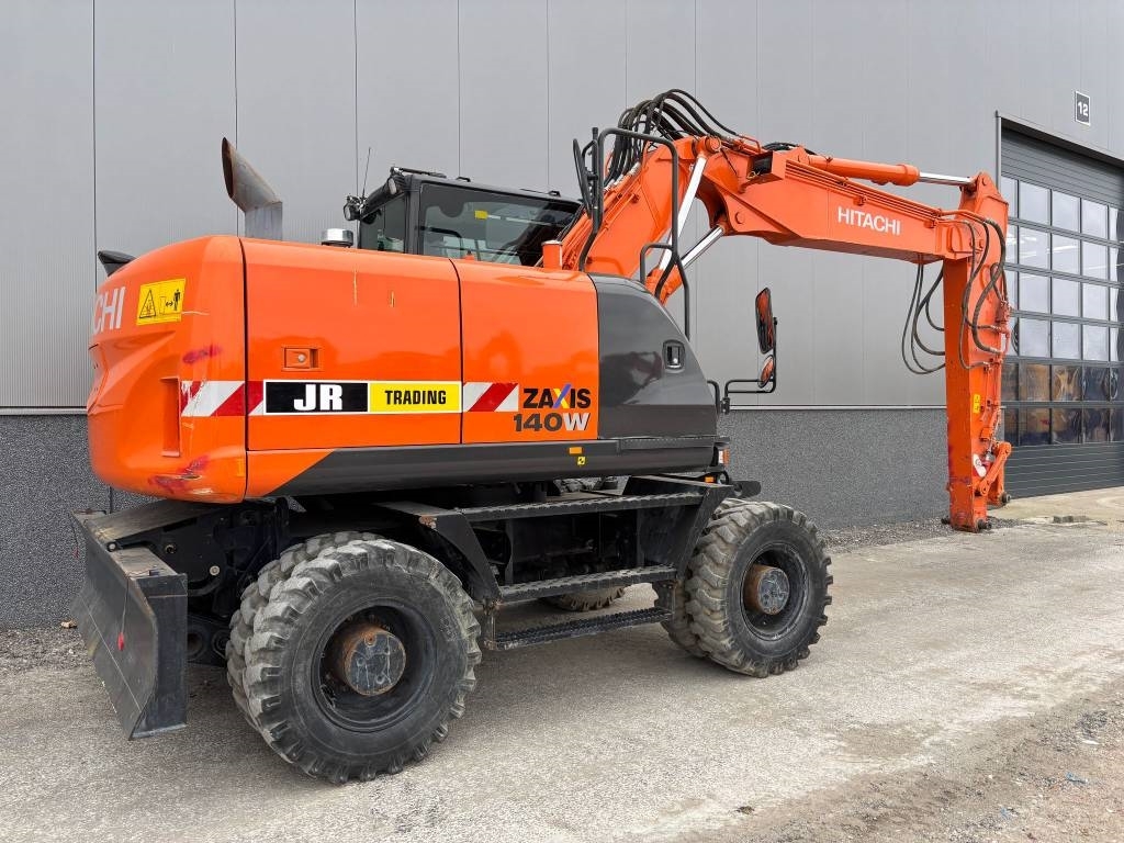 Hitachi ZX 140 W-5B
