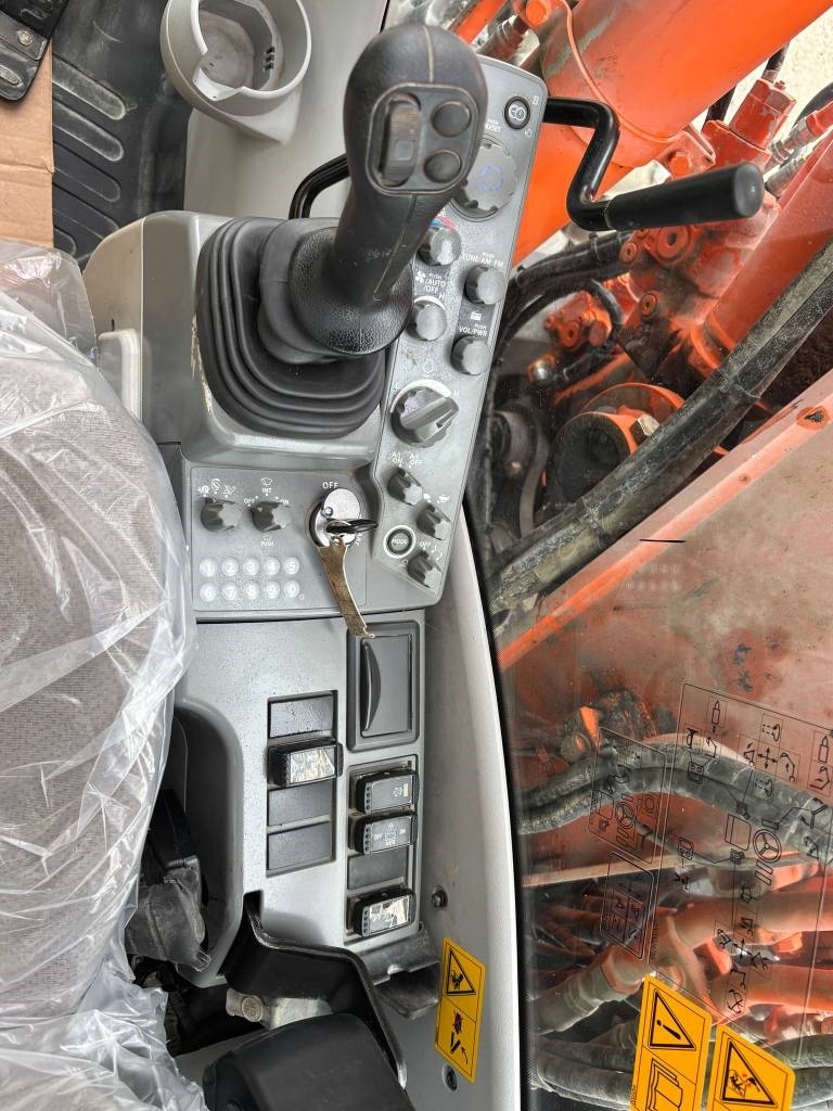 Hitachi ZX 140 W-5B
