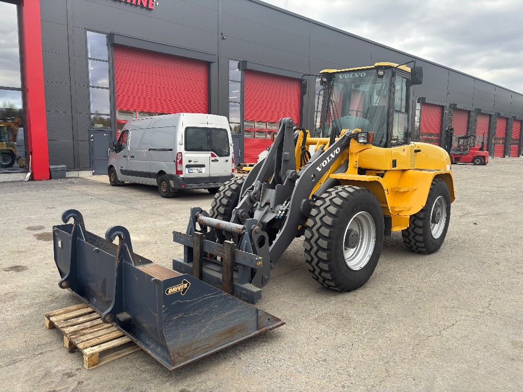 volvo-l-40-b-tps-katso-tunnit,5393afa0