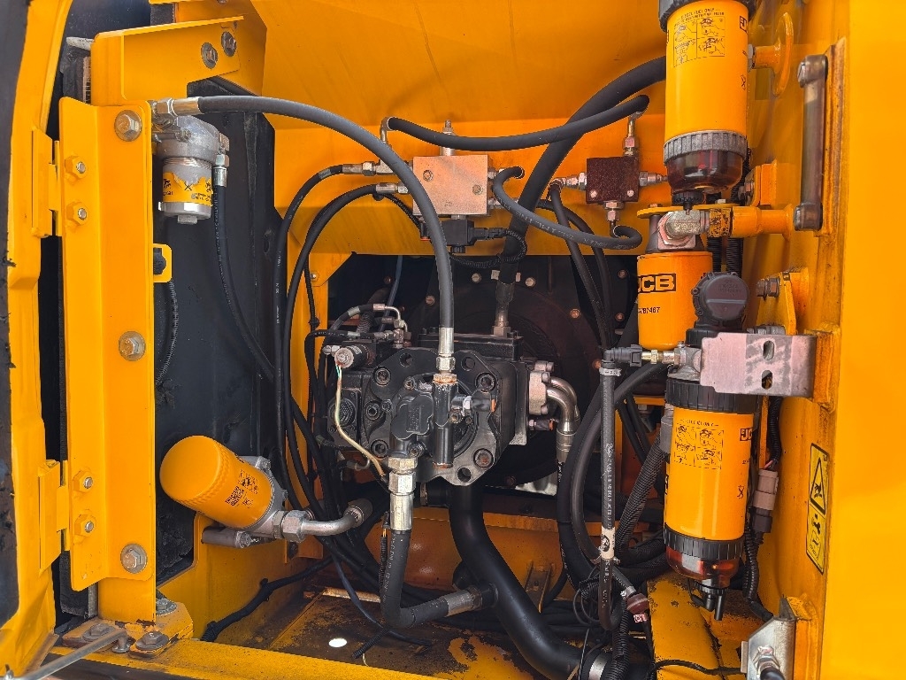 jcb-js-160-lc-uudet-ketjut-pyo,17f05bbe