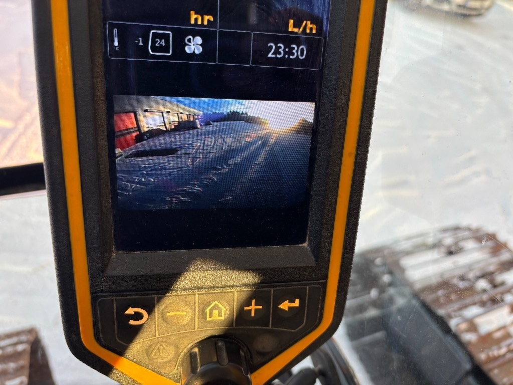 jcb-js-160-lc-uudet-ketjut-pyo,58d5c1f3