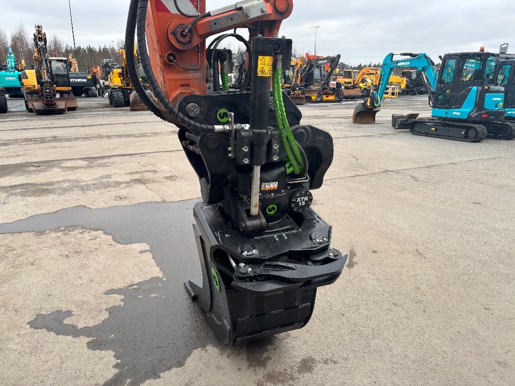 hitachi-zx-135-w-7-pyorittaja,25b7ce36