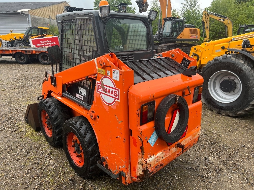 Bobcat S 130