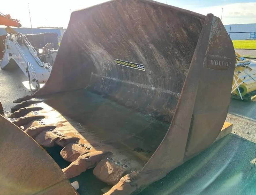 Volvo L350F Rock Bucket (Volvo)