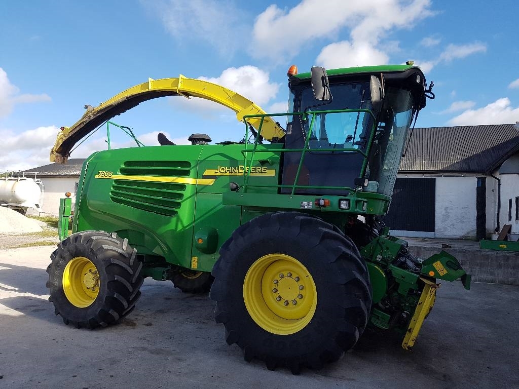 Used John Deere 7300 Sj lvg ende Hack Self propelled Foragers Year