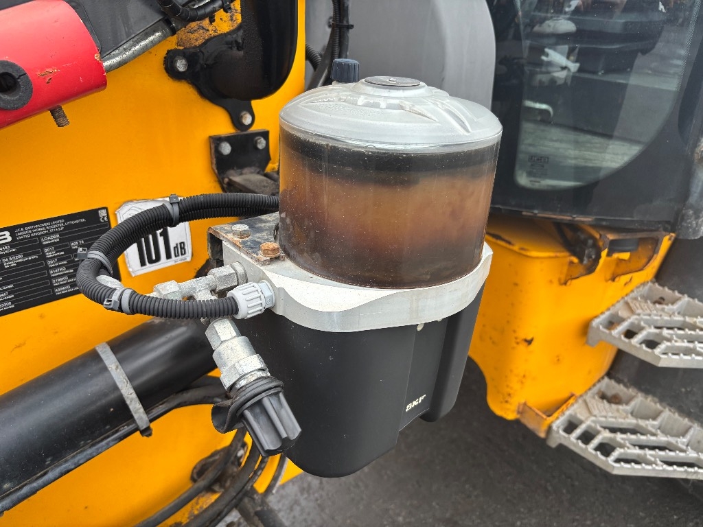 jcb-409-paljon-hyd-rasvari-ebe,05ce3ea5