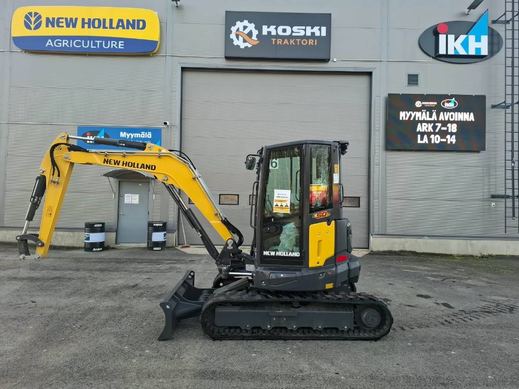 New Holland E50D
