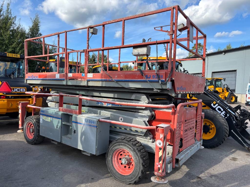 SkyJack SJ 9241