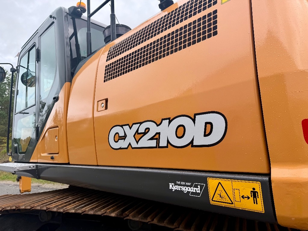 CASE CX 210 D