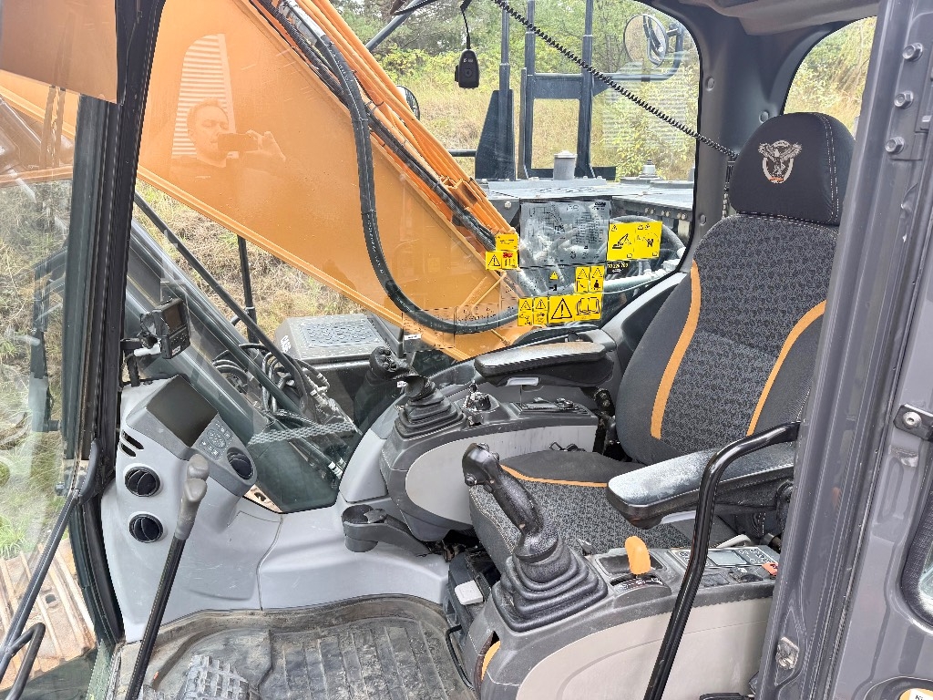 CASE CX 210 D