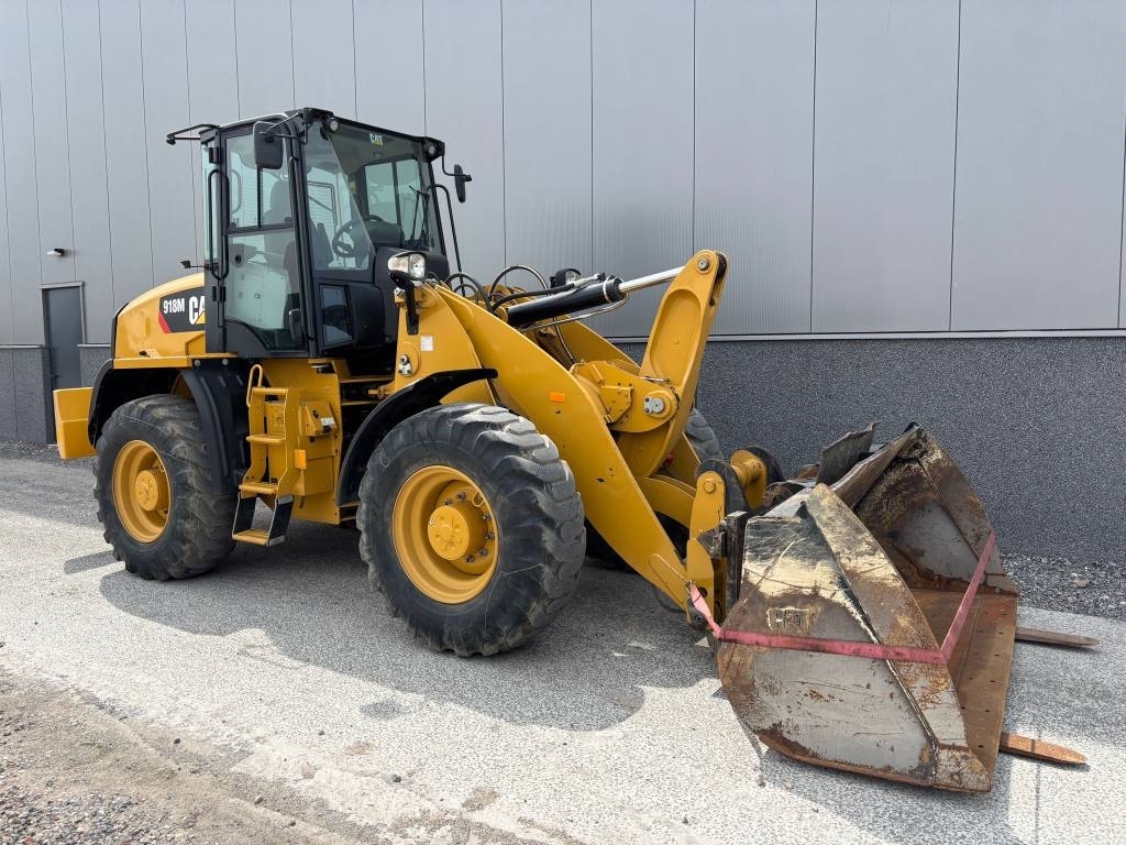 CAT 918 M