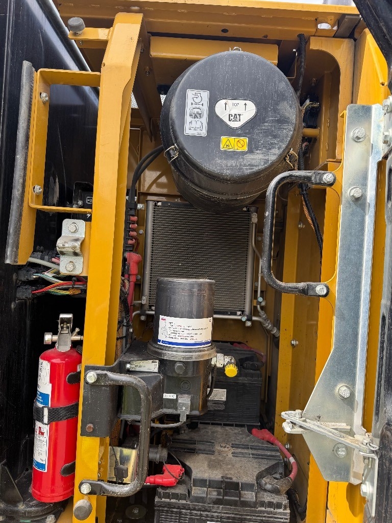 CAT 326 F L – bilde 7 av 9