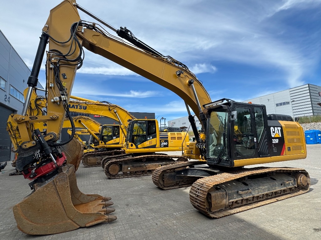 CAT 326 F L – bilde 4 av 9