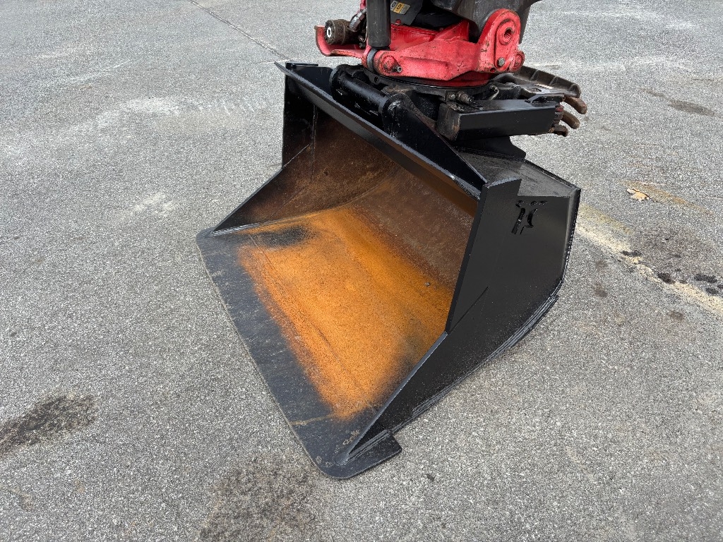 hitachi-zx-135-us-6-pyorittaja,0f471c8b