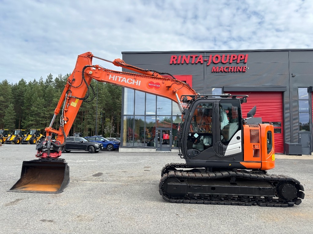 hitachi-zx-135-us-6-pyorittaja,ceb0dfb4