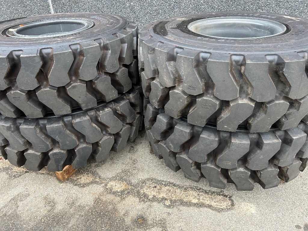 [Other] Westlake 20.5R 25 L5