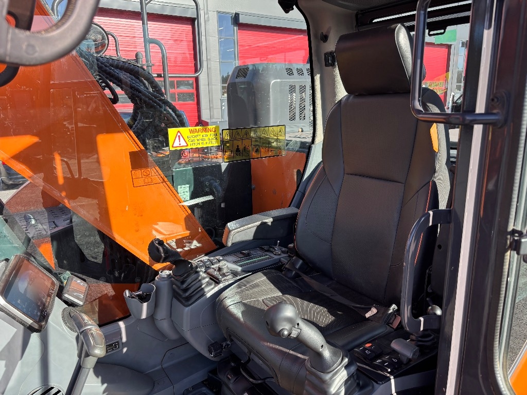 doosan-dx-140-lcr-7-pyorittaja,3947d84e