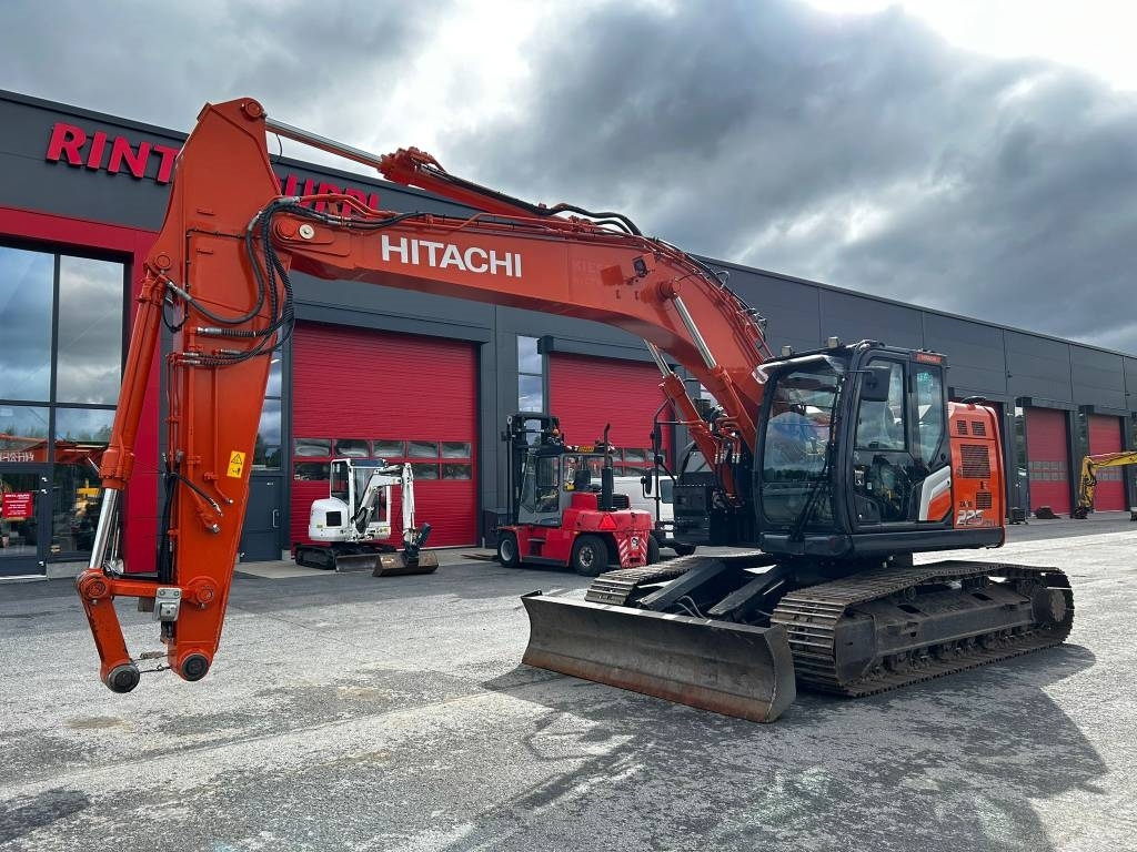 hitachi-zx-225-us-7-myyty-sold,8dc5e367